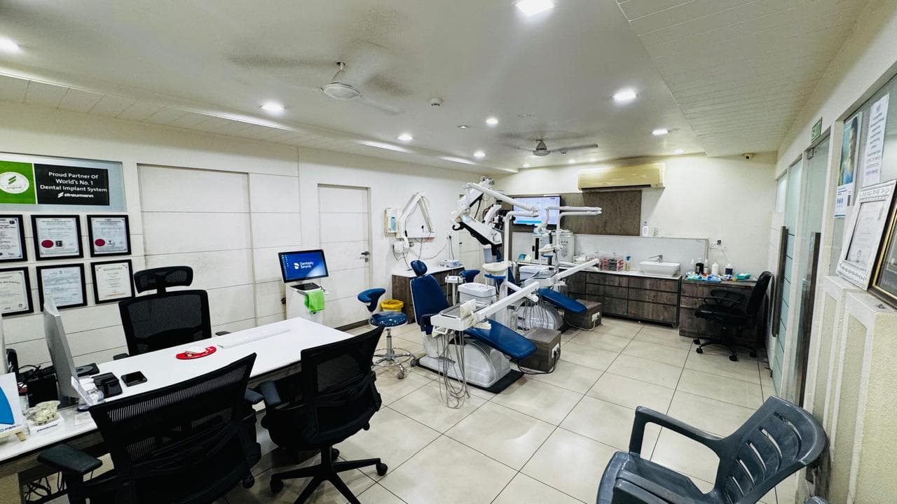 Wide view of clinic space